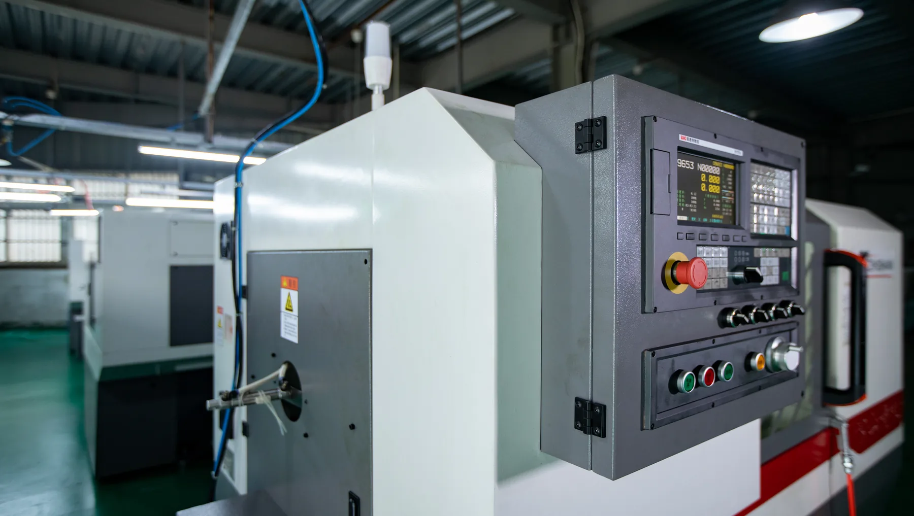 UNIFITTING CNC machining center on the production floor